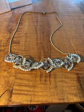 Clunky pearl faux gold and crystal fun necklace